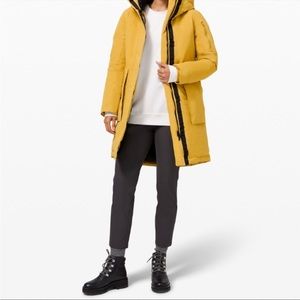 NWT Lululemon Winter Warrior Parka Yellow Size 6